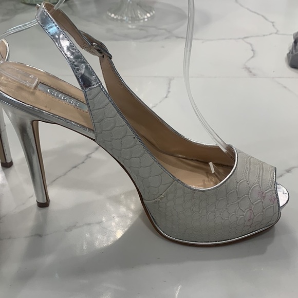 Guess Peep Toe Sling Back Huela2 Stiletto Heels Size 9M - Picture 1 of 13